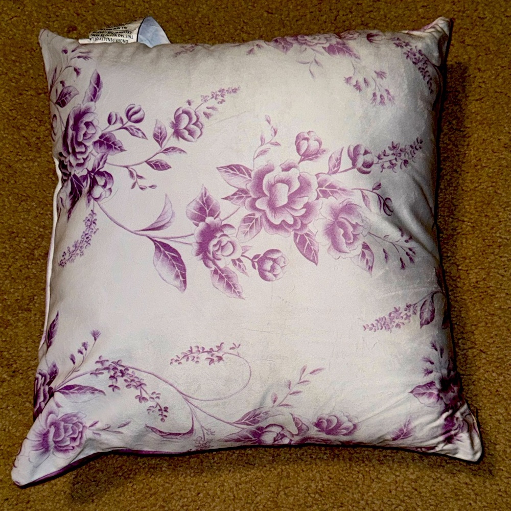 Decorative pillow